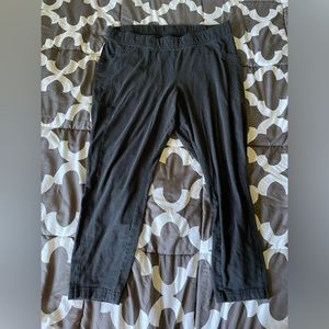 Old navy leggings with pockets